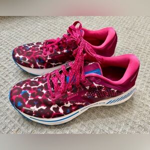 Women’s Adrenaline GTS 22 shoes. Special limited edition color. Like new.